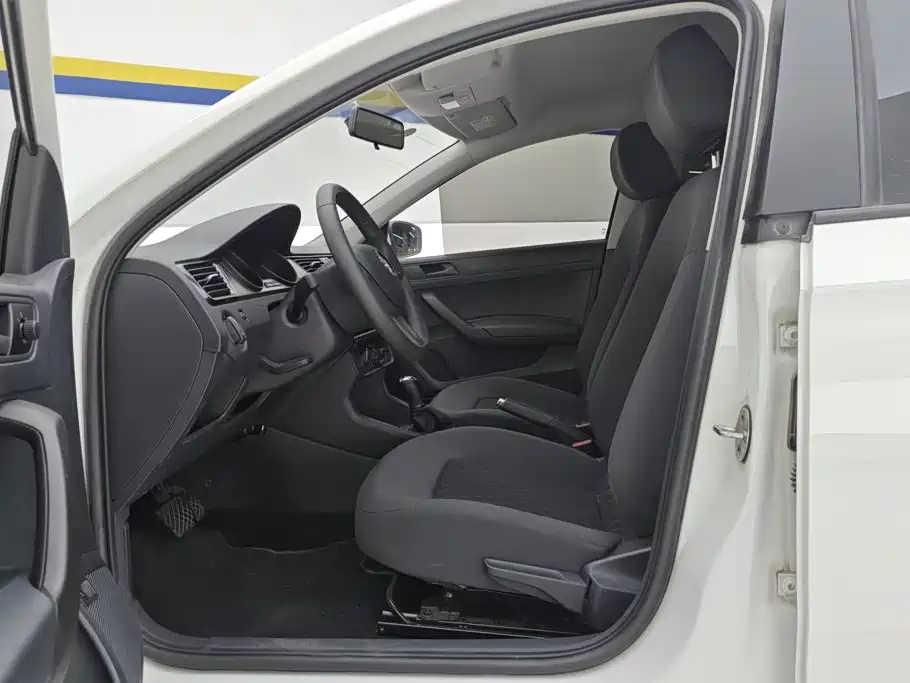 Skoda Rapid — миниатюра 9