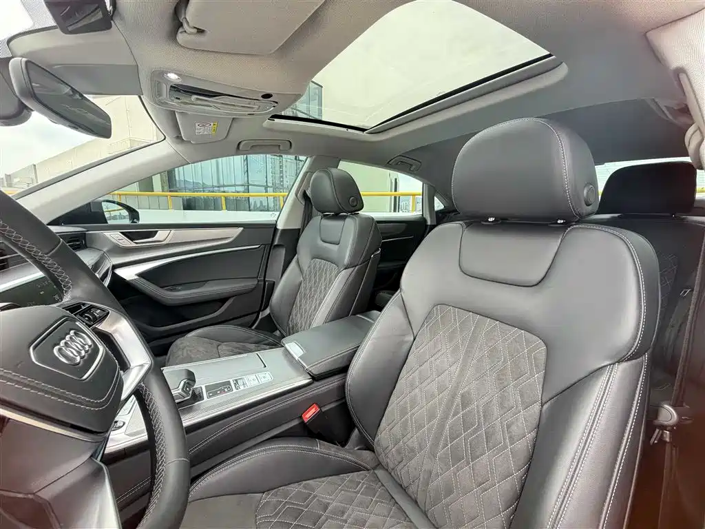 Audi A7L — миниатюра 15