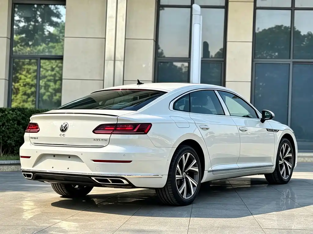 Volkswagen CC — миниатюра 4