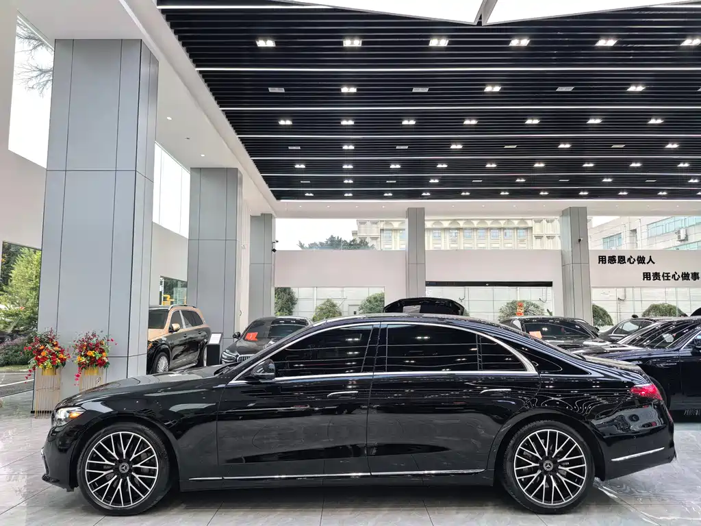 MERCEDES-BENZ S CLASS