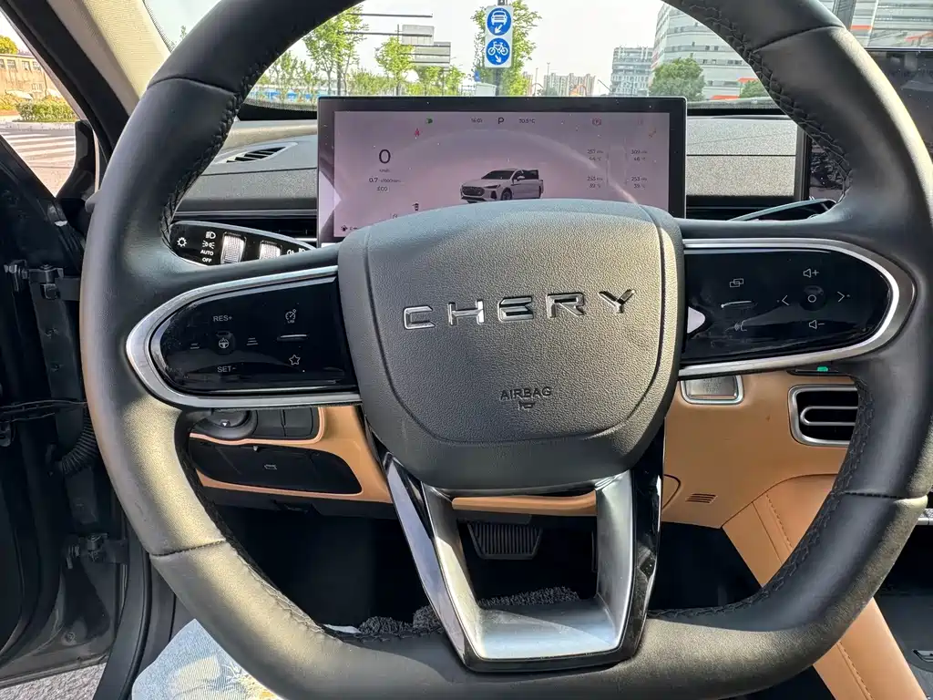 Chery 8 PRO 2025 1.6T DCT Luxury +