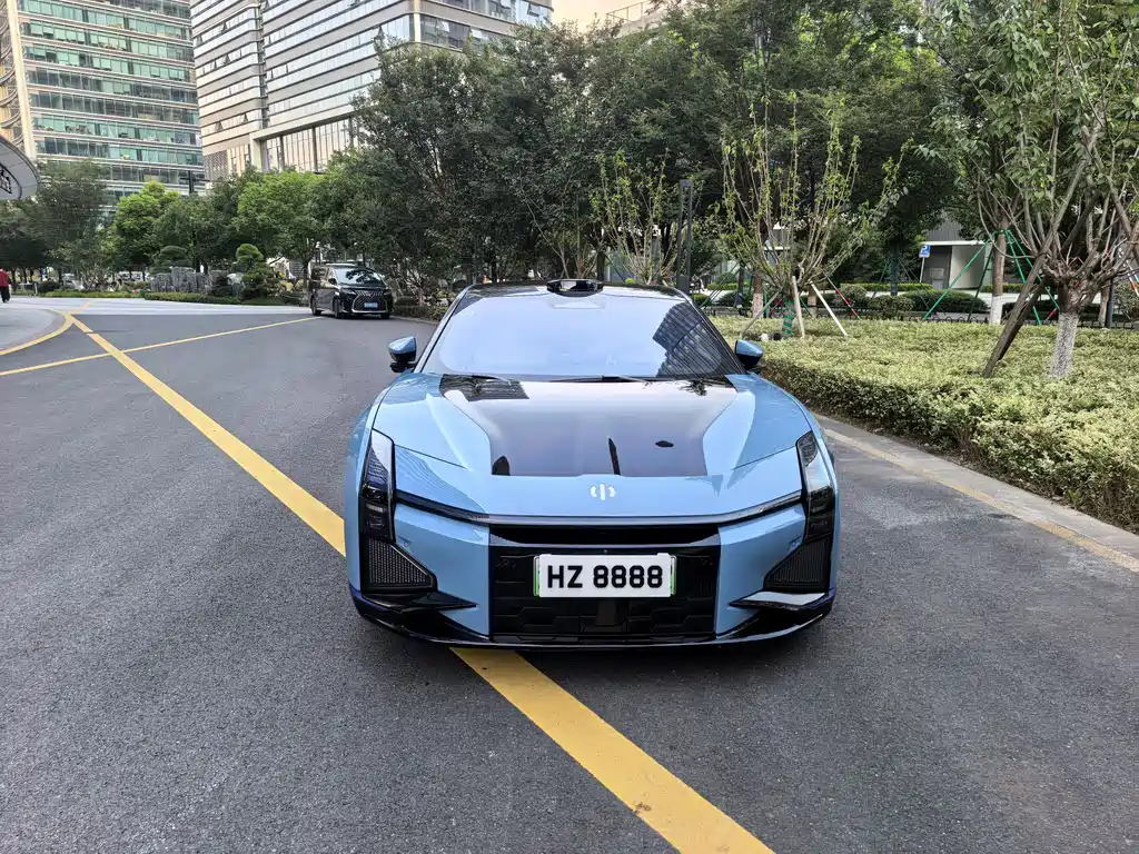 HiPhi HiPhi Z 2023 мест