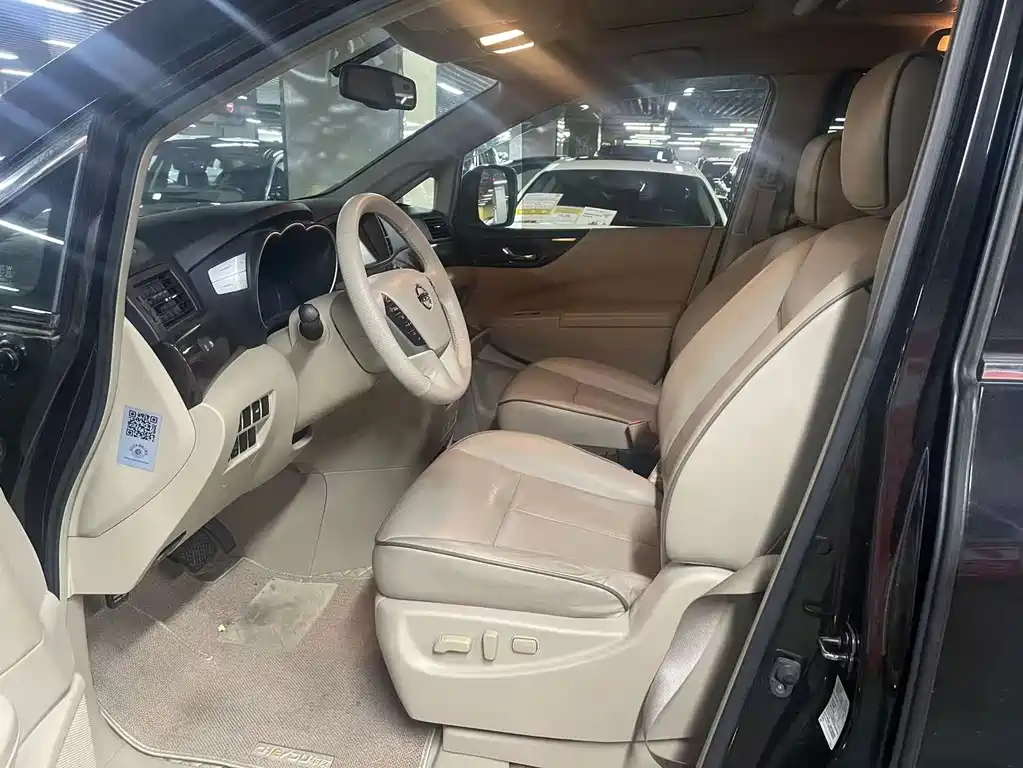 Nissan Quest — миниатюра 6