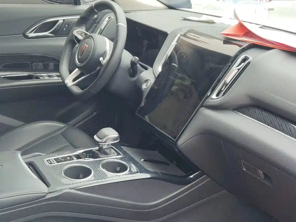 Hongqi Hongqi HS3 — миниатюра 4
