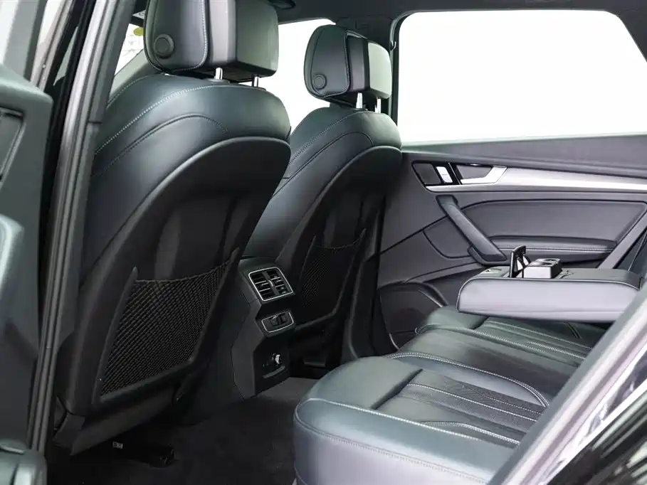 Audi Q5L 2025 40 TFSI Luxury