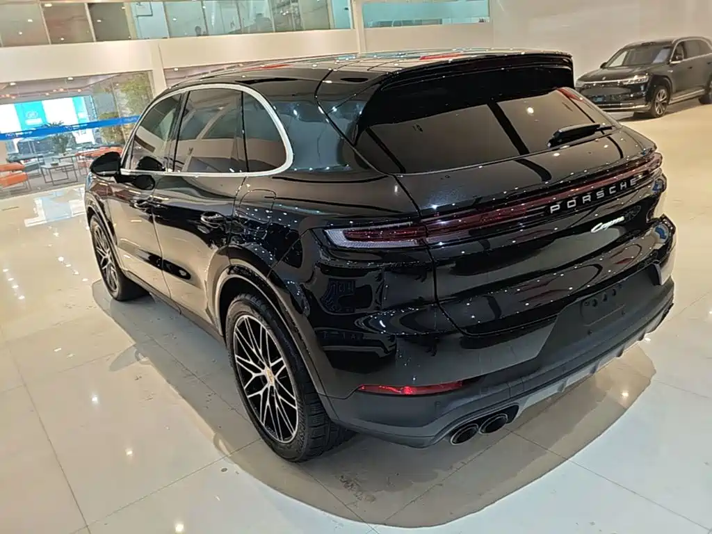 Porsche Cayenne Hybrid — миниатюра 5