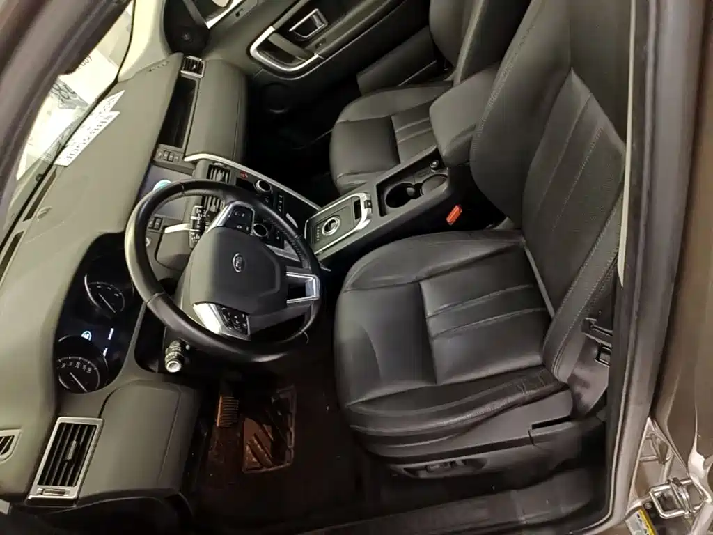 Land Rover Discovery Sport — миниатюра 15