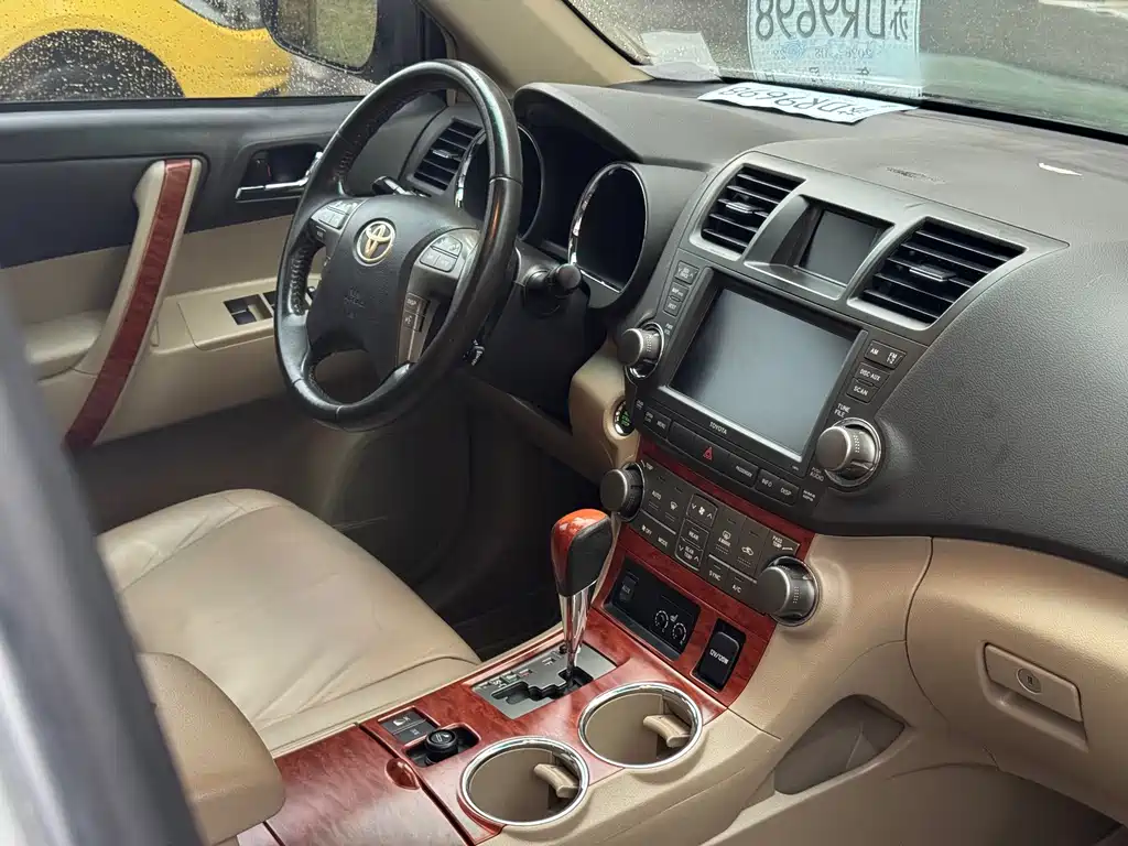 Toyota Highlander — миниатюра 12