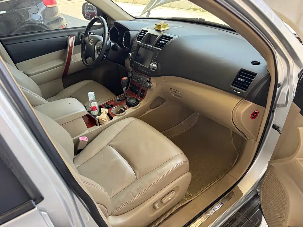 Toyota Highlander — миниатюра 26
