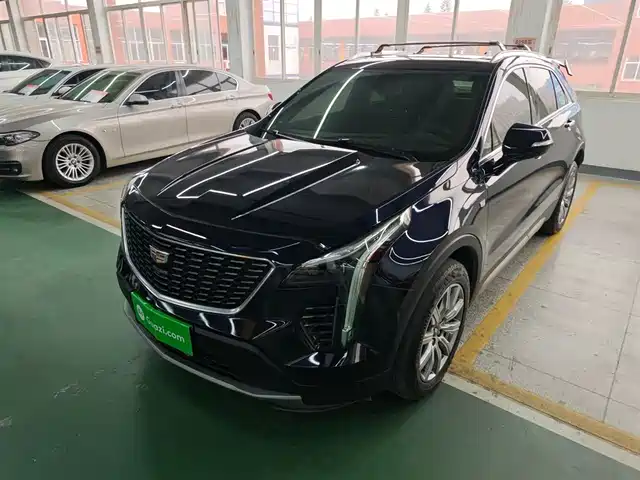 CADILLAC XT4