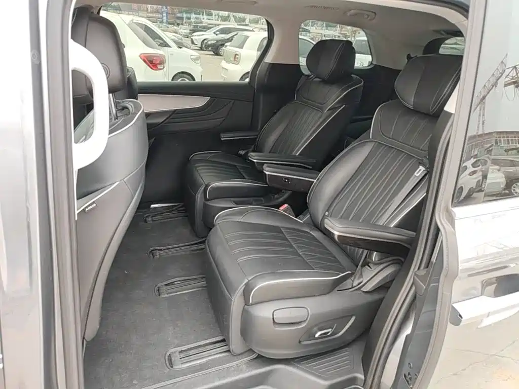 Roewe iMAX8 — миниатюра 17