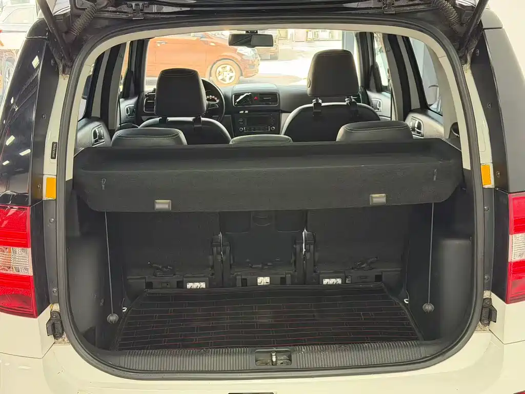 Skoda Yeti — миниатюра 17