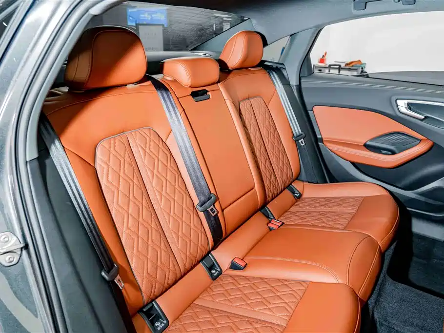 Audi A5L — миниатюра 21