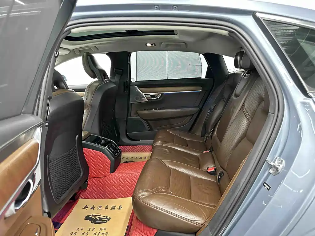 Volvo S90 2017 T5