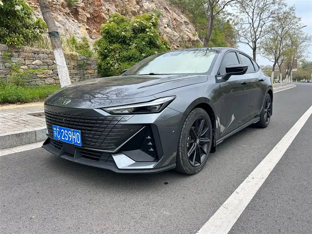 Changan UNI-V 2023