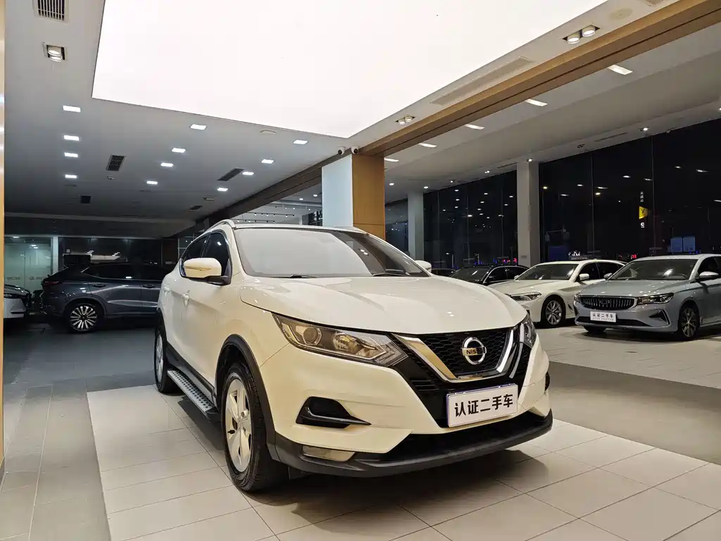 Nissan Qashqai 2021 2.0L CVT Smart