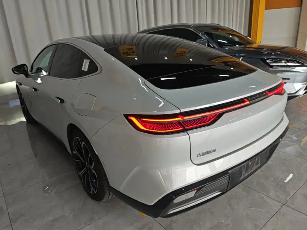 Geely Galaxy Galaxy E8 E8 2025 700km Smart Drive