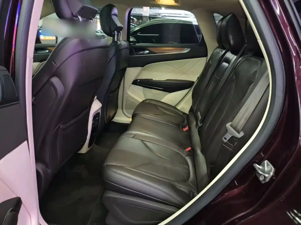 Lincoln MKC — миниатюра 17
