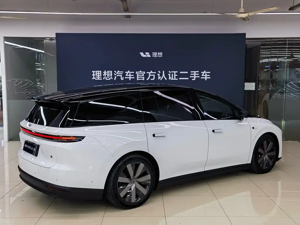 Li Auto i8 — фотографии объявления, Фото 18