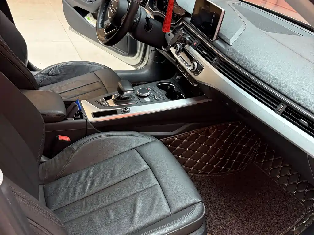 Audi A4L — миниатюра 7
