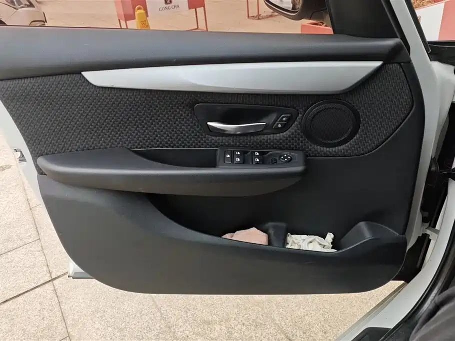 BMW 2 SERIES STATION WAGON