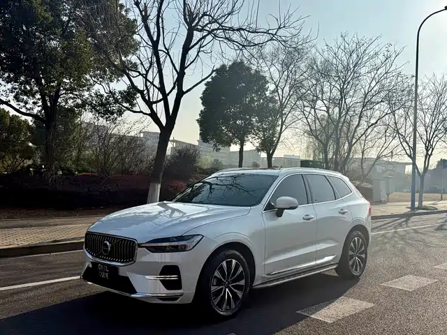 Volvo XC — фото 1