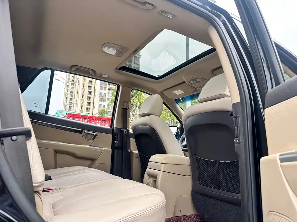 Hyundai Santa Fe Classic — миниатюра 27