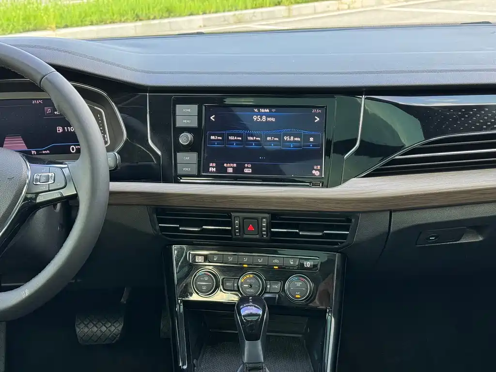 Volkswagen Passat 2019 330TSI Luxury VI