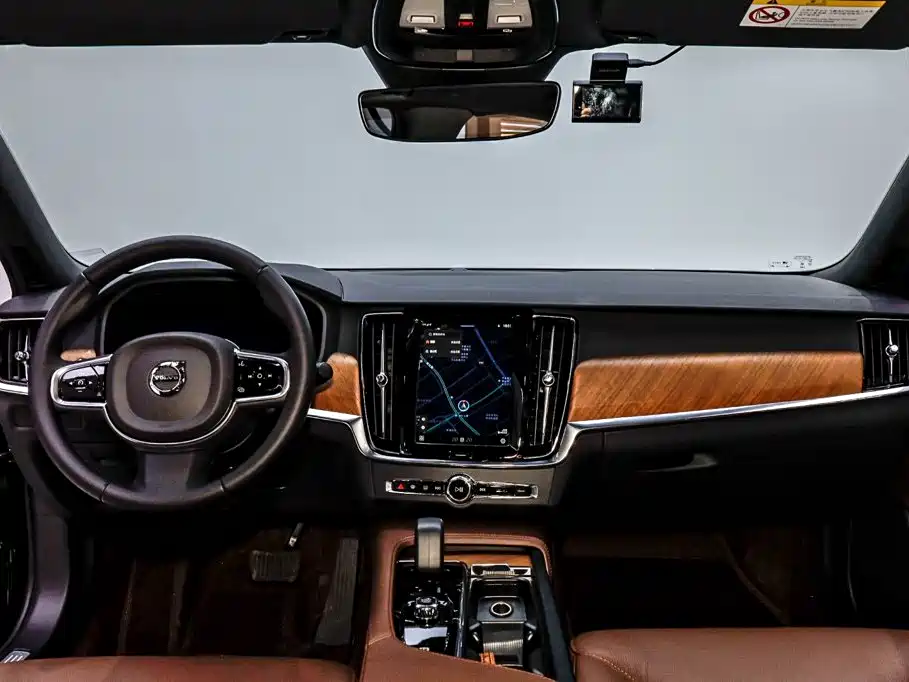 Volvo S90 — миниатюра 20