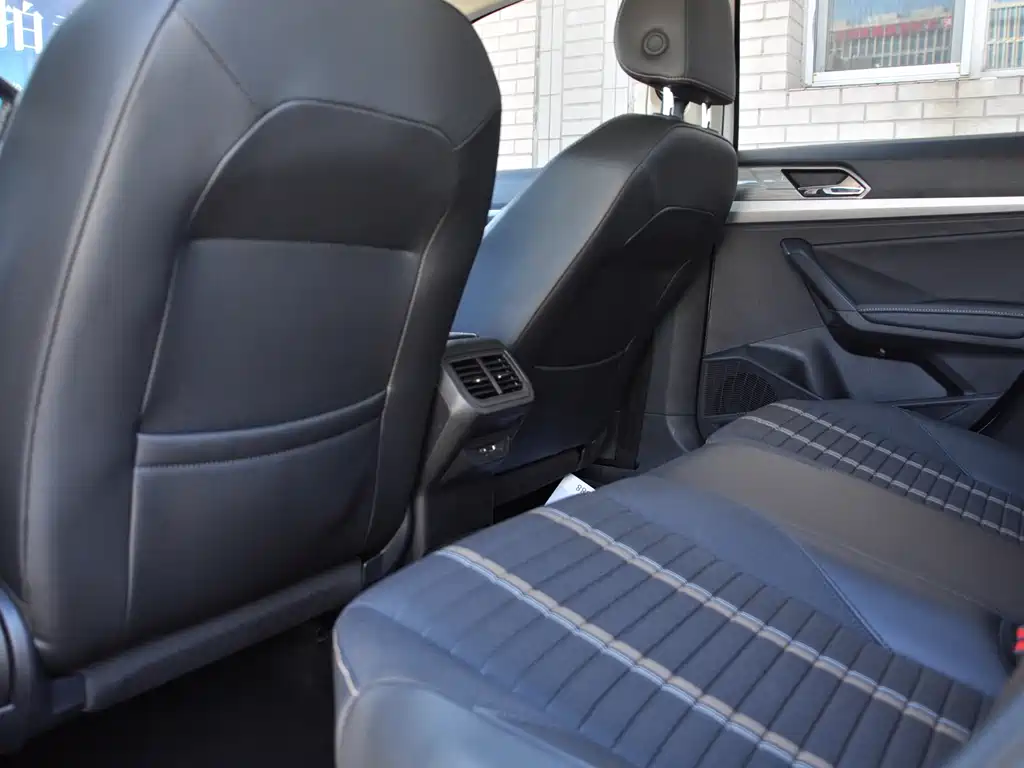 Volkswagen Lavida — миниатюра 7