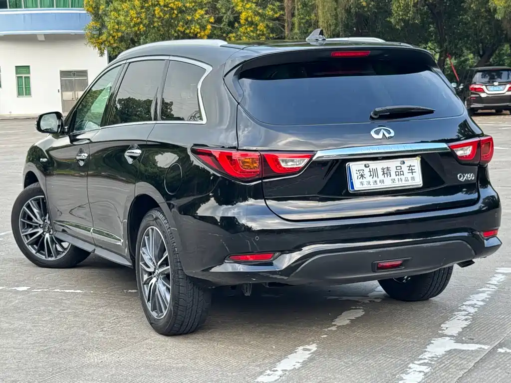 Infiniti QX60 (Import) — миниатюра 3