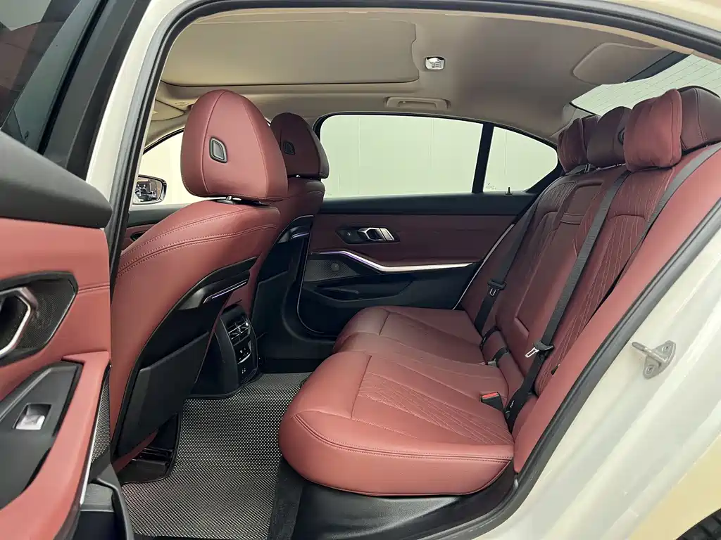 BMW 3 Series — миниатюра 15