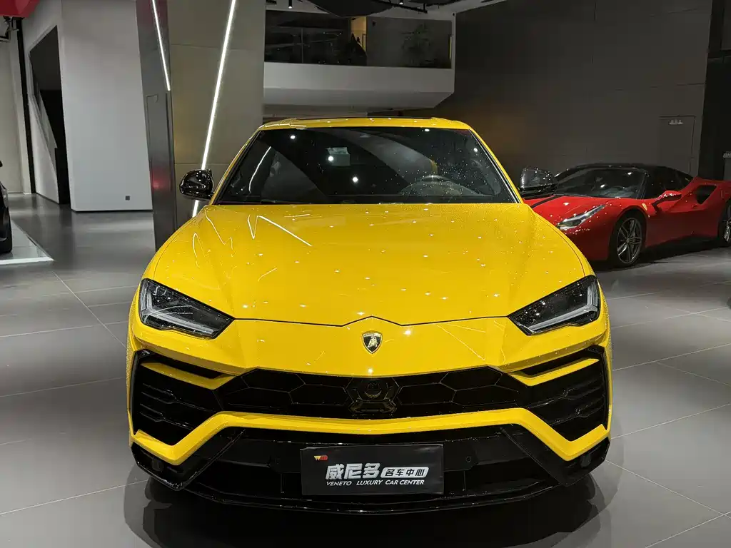 Lamborghini Urus 2021 4.0T V8
