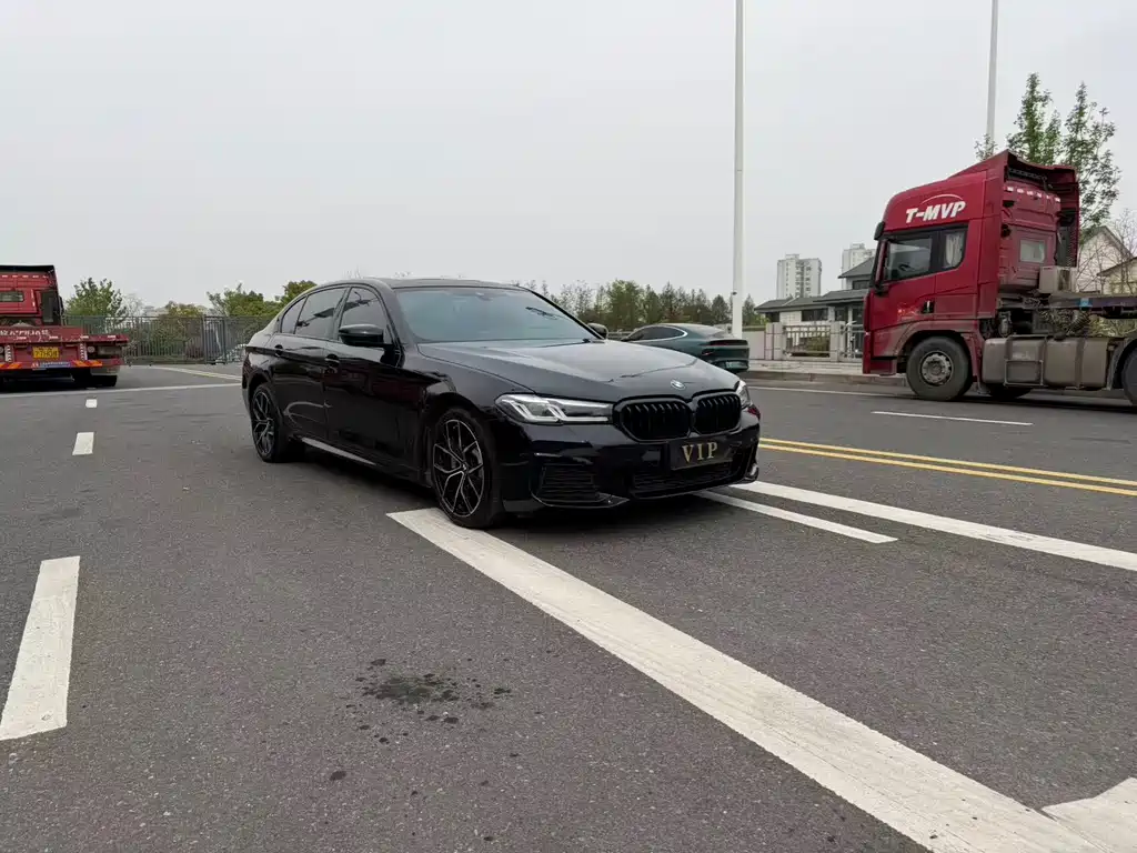 BMW 5 Series 2021