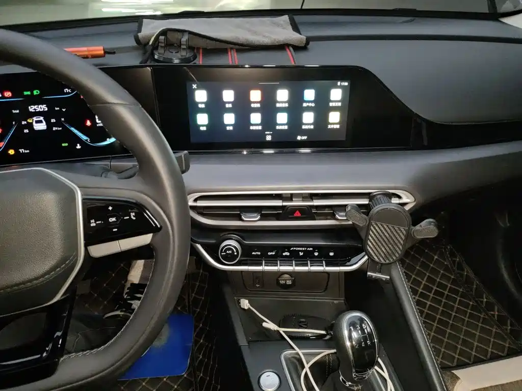 Changan Eado 2022 PLUS 1.6L GDI MT Luxury
