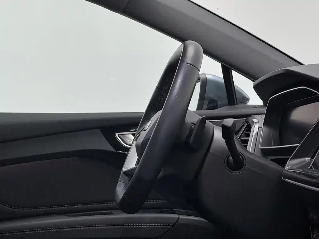 Audi Q4 e-tron — миниатюра 22