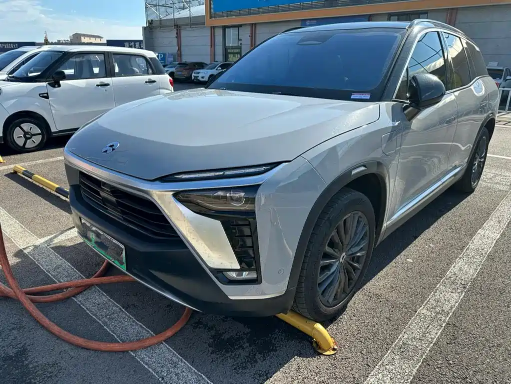 NIO ES8 2022 100kWh 6-seat Edition