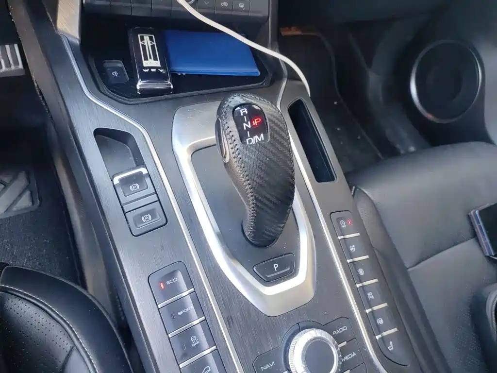 Wey Wey VV6 — миниатюра 16