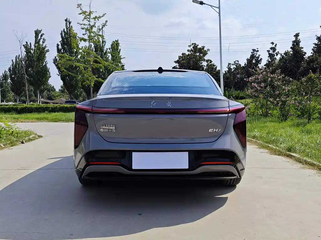 Hongqi Hongqi EH7 — миниатюра 8