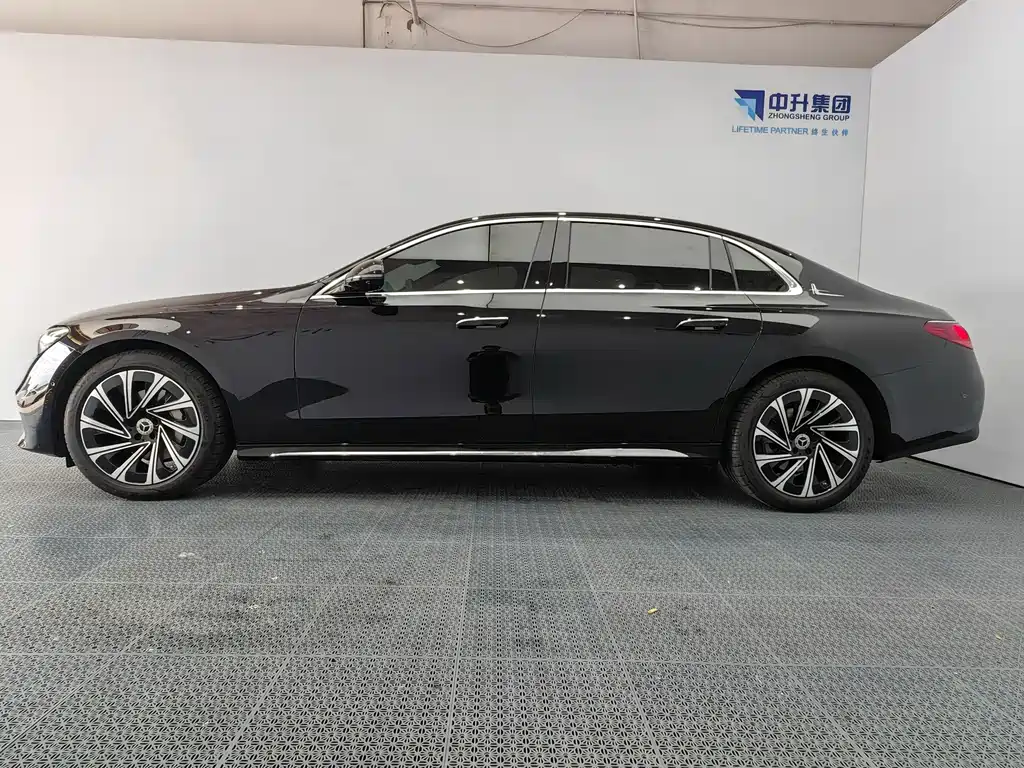 Mercedes-Benz E-Class E 2025 E 300 L Luxury