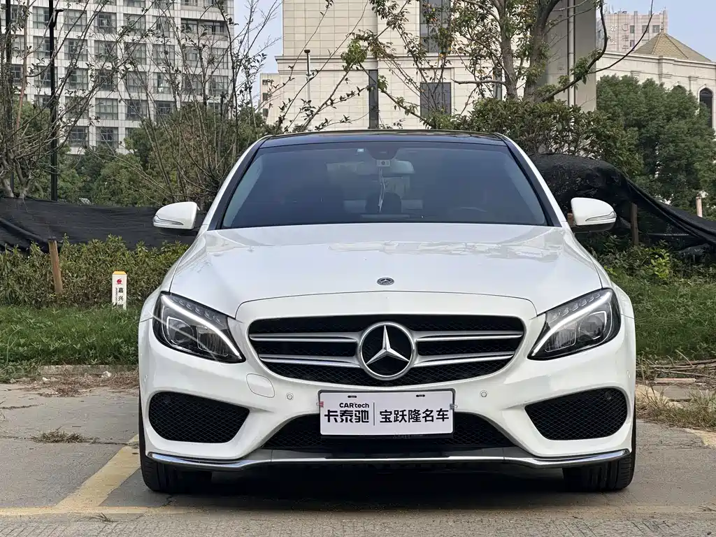 Mercedes-Benz C-Class — миниатюра 2