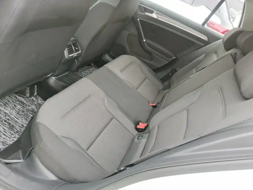 Volkswagen Golf — миниатюра 17