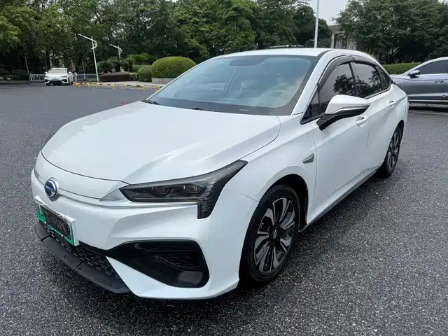 2020 GAC Aion S