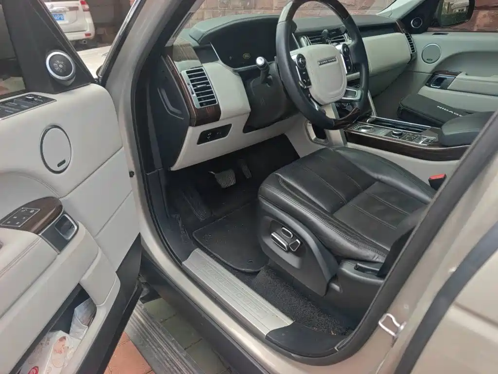 Land Rover Range Rover — миниатюра 14