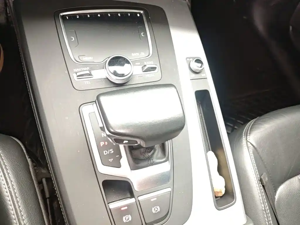 Audi Q5L — миниатюра 14