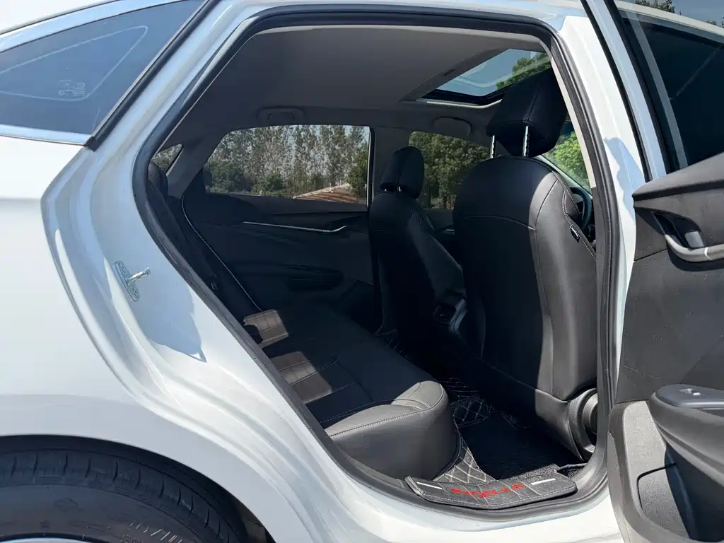 Buick Excelle — миниатюра 11