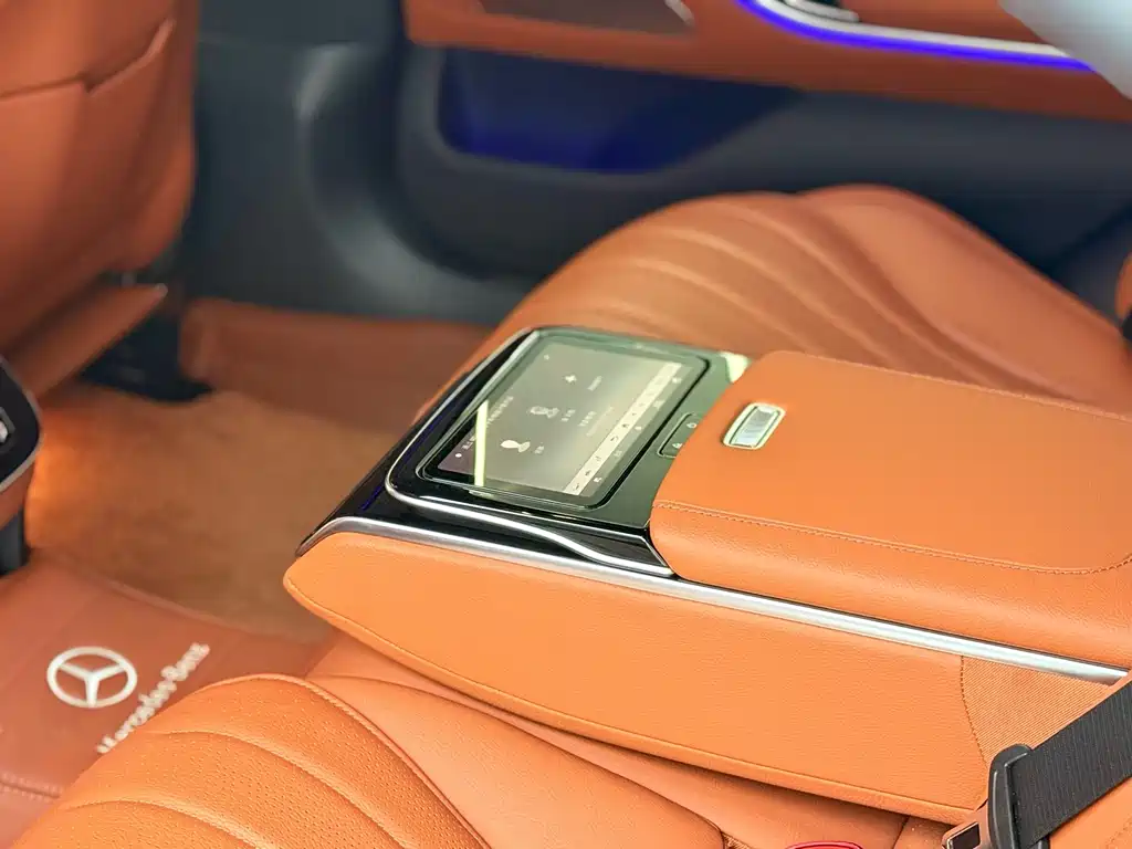 Mercedes-Benz S-Class — миниатюра 11