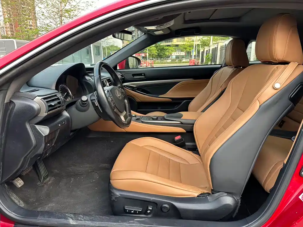 Lexus RC 2016 200t