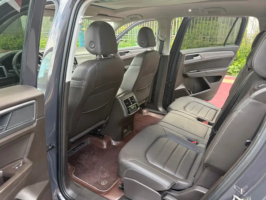 Volkswagen Teramont — миниатюра 10