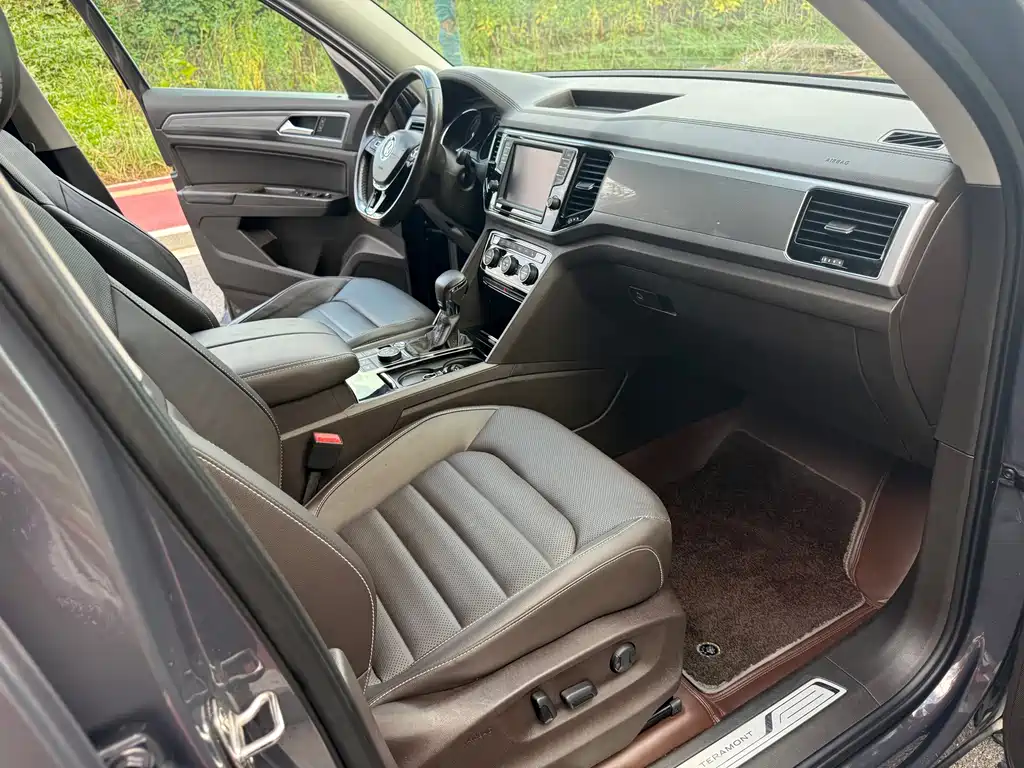 Volkswagen Teramont — миниатюра 15